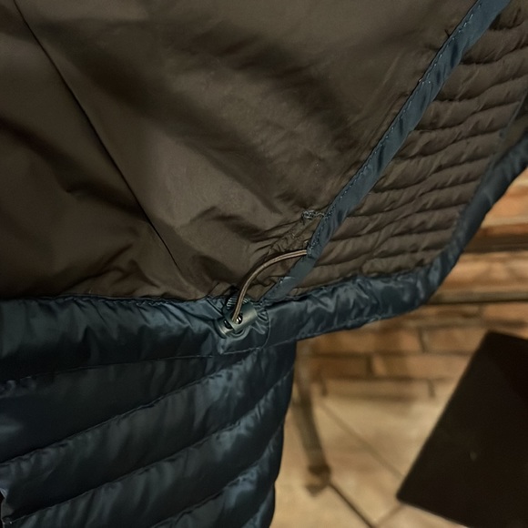 NWOT Eddie Bauer size small MicroTherm 2.0 Down Hooded Jacket 800 Downfill - Picture 10 of 10